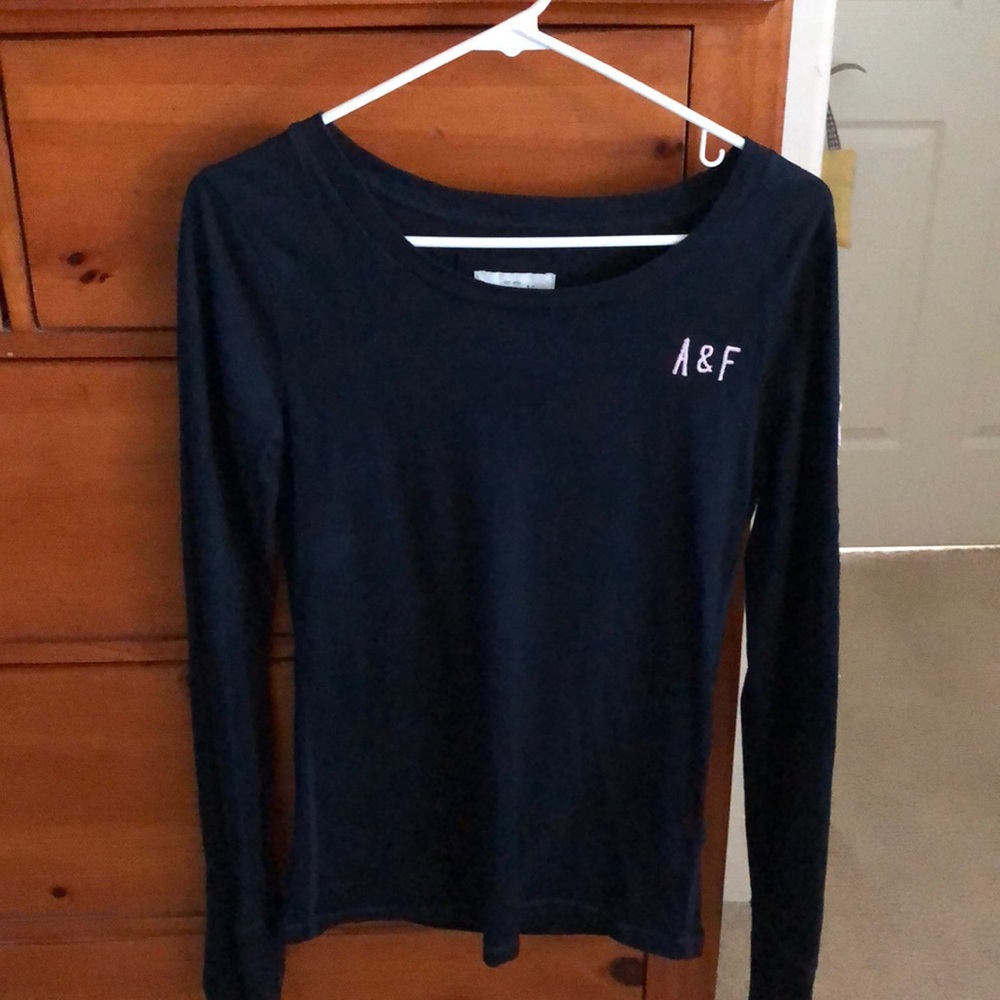 Abercrombie & Fitch embroidered long sleeve shirt
